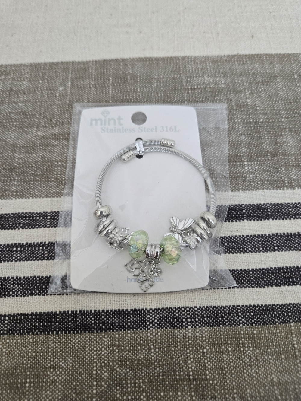 Mint NWT Women's Charm Bracelet with Pale Green Faceted Beads - Picture 2 of 4
